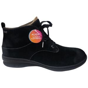 Comfortiva Forli Waterproof Oiled Suede Women's Ankle Boots size 11 Narrow